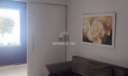 Apartamento térreo 2 dormitórios 50m² privativos. Av. Engenheiro Francisco Rodol