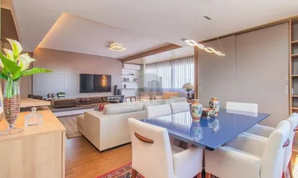 Apartamento com 3 quartos à venda na Avenida Alegrete, 174, Petrópolis, Porto Alegre