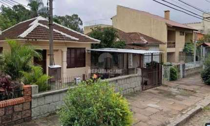 Casa com 2 quartos à venda na Rua Ricalde Marques, 162, Jardim São Pedro, Porto Alegre