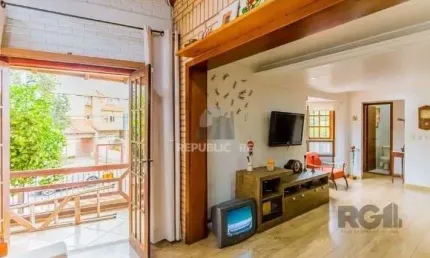 Casa com 126 metros privativos no Bairro Jardim Itu