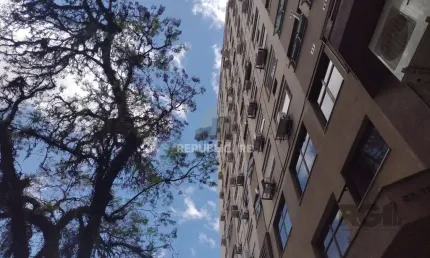 Ótimo apartamento 01 dormitórios com 53,50 m² - com churRasqueira no CENTRO HIST