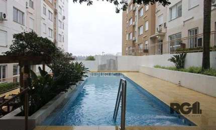 Apartamento no Urbano Menino Deus de 1 dormitório vaga e pátio