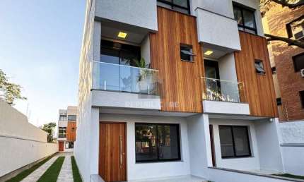 Casa com 3 quartos à venda na Rua Doutor Pereira Neto, 530, Tristeza, Porto Alegre