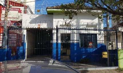 Casa para Venda - 181.5m², 2 dormitórios, 10 vagas - Partenon