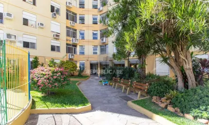 Excelente apartamento 2 dormitórios na av. wenceslau escobar