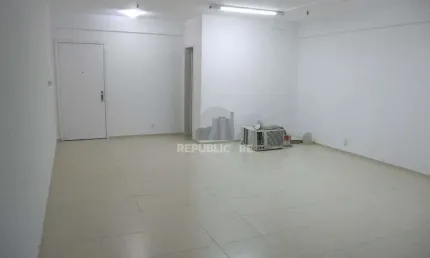 Sala Comercial 1 dormitórios à venda Floresta Porto Alegre/RS