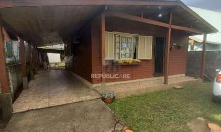 Casa com 2 quartos à venda na Avenida Orleaes, 880, Guarujá, Porto Alegre