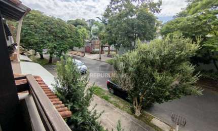 Casa com 3 quartos à venda na Rua Itapitocaí, 1031, Cristal, Porto Alegre