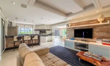 Vende-se luxuosa cobertura com 531.95m², 4 dormitórios no bairro Auxiliadora