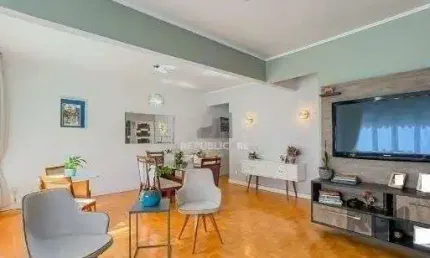 Apartamento na Cidade Baixa de 3 dormitórios e vaga