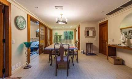 Cobertura para Venda - 304.71m², 3 dormitórios, sendo 1 suites, 2 vagas - Bela V