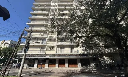 3 quartos com 151m² de área útil, além de lindo terraço no centro de poa