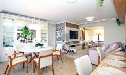 Apartamento com 3 quartos à venda na Rua Sinimbú, 117, Petrópolis, Porto Alegre