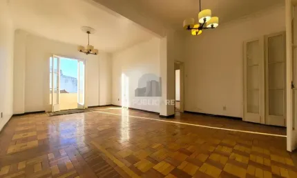 Excelente apartamento 2 dormitórios com  vista espetacular e sacada  na Rua :Dr.