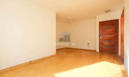 Apartamento à venda no bairro Petrópolis em Porto Alegre/RS
