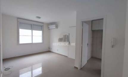 Apartamento com 1 quarto à venda na Avenida Cristóvão Colombo, 3580, Floresta, Porto Alegre