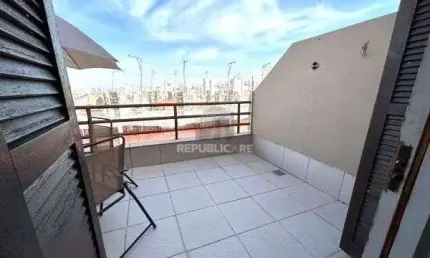 Cobertura no Jardim Botânico de 2 dormitórios e vaga semi mobiliada