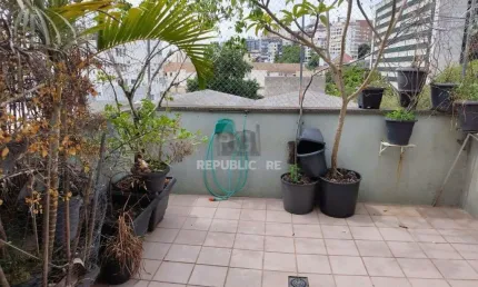 Cobertura 2 dormitórios à venda Floresta Porto Alegre/RS