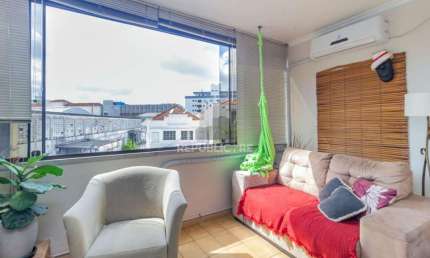 Apartamento Ensolarado com 80m² e Vaga Escriturada – bairro Santa Cecília