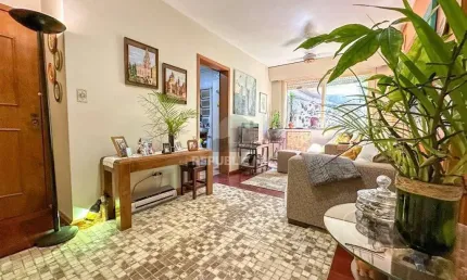 Apartamento Garden para comprar no Bairro Petrópolis! Um verdadeiro refúgio!