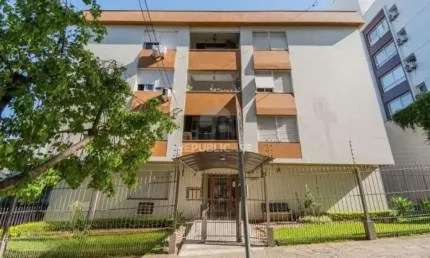 Apartamento com 3 dormitórios e 1 vaga no bairro petrópolis