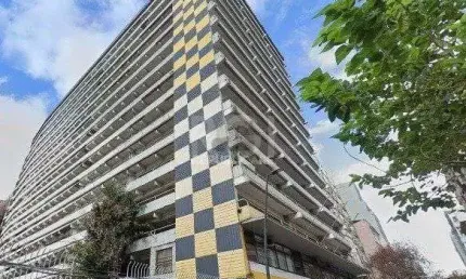 Ótimo box de garagem no Centro Histórico próximo a rua Caldas Junior.