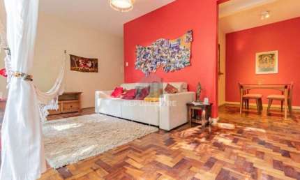 Apartamento garden, estilo casa, no coração do Moinhos de Vento