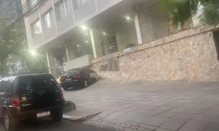 Apartamento com 4 quartos à venda na Rua Ramiro Barcelos, 1314, Bom Fim, Porto Alegre