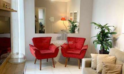 Vende-se apartamento com 3 quartos, pátio e 61 m² - Santana