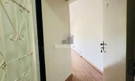 Apartamento com 2 dormitórios, 59m2, localizado no 5º andar, no Bairro Nonoai
