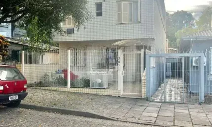 Apto térreo, 01 dorm, água quente, área fechada, 50 m², 200 m do Shopping Wallig