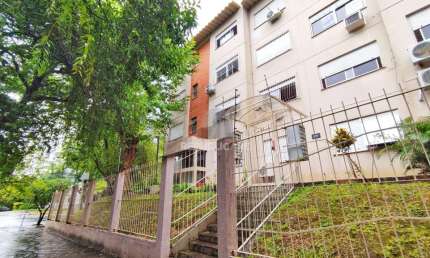 Apartamento à Venda com 2 Dormitórios Jardim Planalto, Porto Alegre R$ 270.000