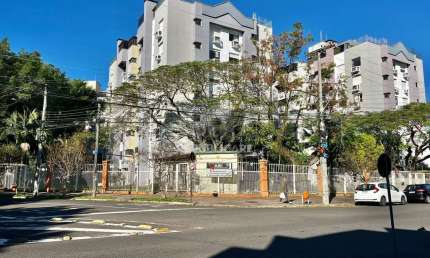 Apto 03 dorm com suíte, andar alto, vista, ótima posição solar, 1 vaga no Cristo