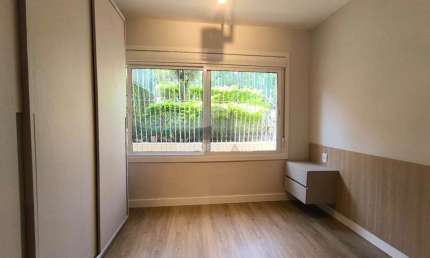 Apartamento de 1 dormitório térreo semi mobiliado  bairro Petrópolis