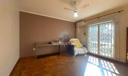 Apartamento para alugar no bairro Praia de Belas com 78m² e 3 dormitórios/quarto