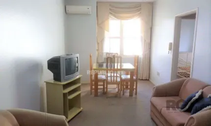 Apartamento no bairro Rio Branco de 2 dormitórios desocupado