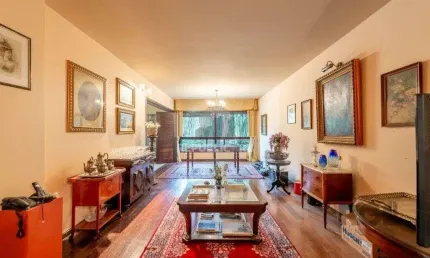 Vende-se apartamento 3 quartos com suíte e vaga, com 120m² de área privativa no