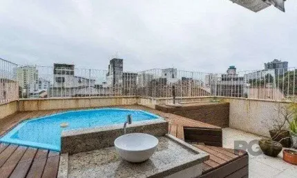 Vende-se espaçoso apartamento 4 quartos, 2 suítes, 3 vagas, próximo ao Hospital