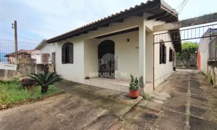 Casa para Venda - 90.36m², 2 dormitórios, 6 vagas - Passo das Pedras