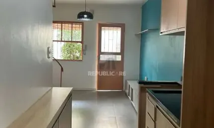 Casa com 2 quartos à venda na Rua Mura, 356, Guarujá, Porto Alegre