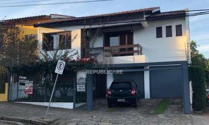 Casa de 3 dormitórios à venda no Bairro, Jardim do Salso - Porto Alegre