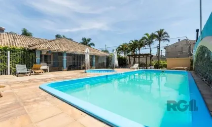 Casa em Condomínio fechado no Humaitá de 3 dormitórios 2 vagas e infra