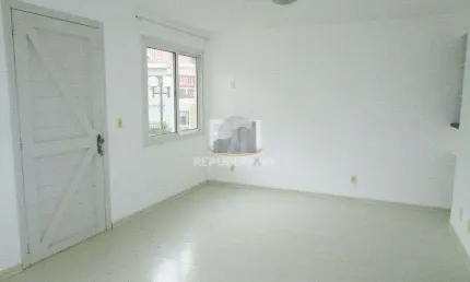 Casa Condominio para Venda - 116m², 3 dormitórios, sendo 1 suites, 2 vagas - Cri