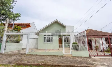 Casa 75m² com 3 dormitórios, 2 vagas no bairro Sarandi