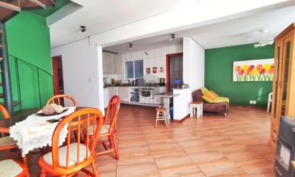 3 Dormitórios, sendo 1 Suíte Master •	Living com Dois Ambientes – no Bairro Alto