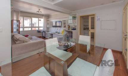 Apartamento Amplo e Bem Localizado - 3 Dormitórios, Suíte e Vaga Escriturada
