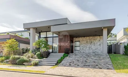 Casa em condomínio na Estrada das Três Meninas, Alphaville