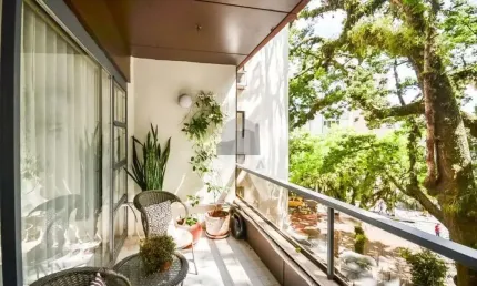 Apartamento com 3 dormitórios no bairro Menino Deus, Porto Aelgre