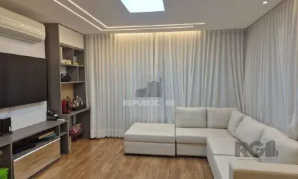 Apartamento 03 dormitorios com suite em Porto Alegre=RS