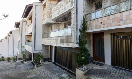 Casa em condomínio fechado com 3 quartos à venda na Rua Conselheiro Xavier da Costa, 2373, Ipanema, Porto Alegre